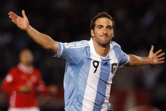 九游娱乐官网-奥格斯堡赢得保级之战，士气大增，奥格斯堡总汇报